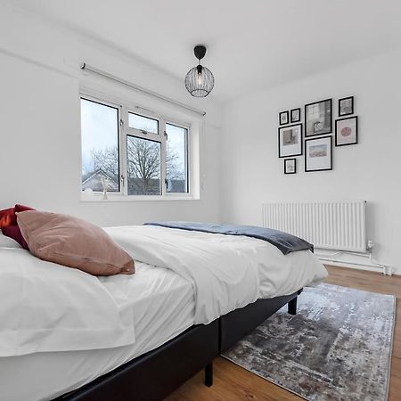 Stylish Excel 3 Bedroom Flat London Exteriör bild