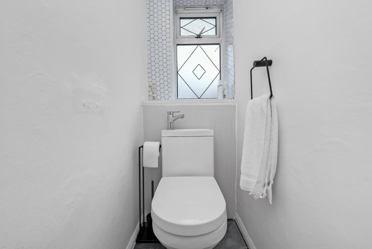 Stylish Excel 3 Bedroom Flat London Exteriör bild